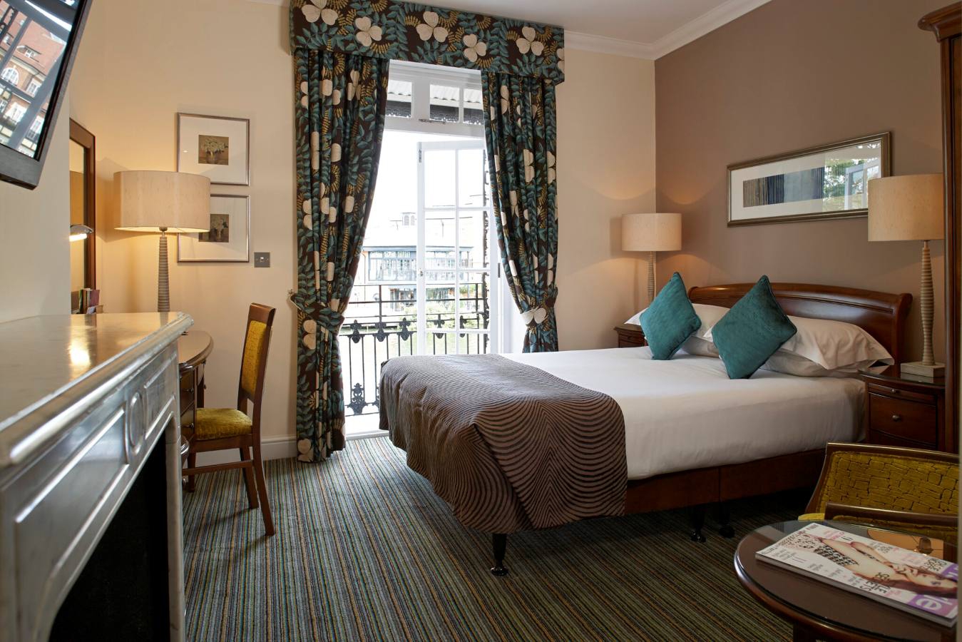 Sir Christopher Wren Hotel - Bedroom