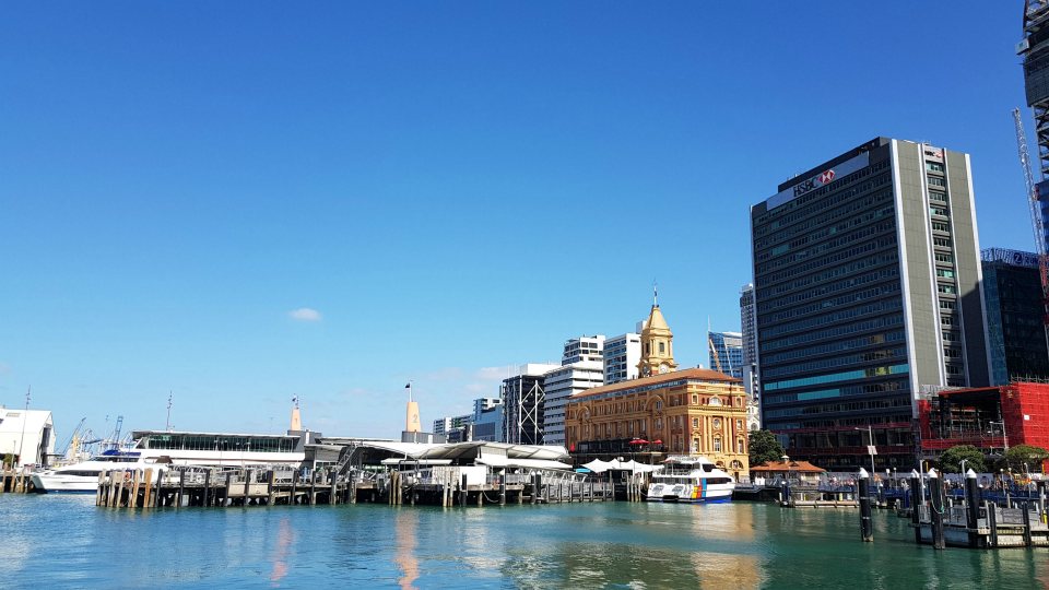 <h2>2019 New Zealand & Sydney Golf Cruise</h2>Azamara Quest (Jan)