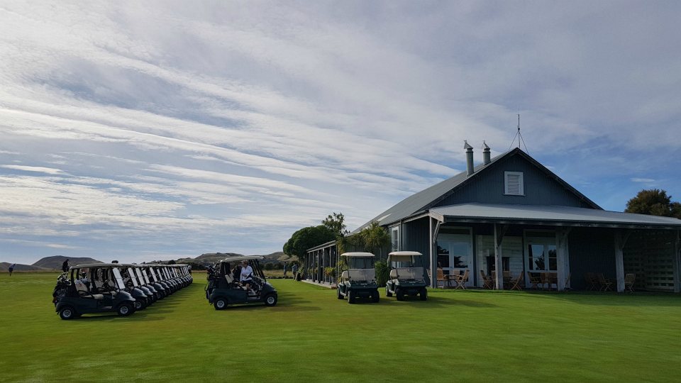 <h2>2019 New Zealand & Sydney Golf Cruise</h2>Azamara Quest (Jan)