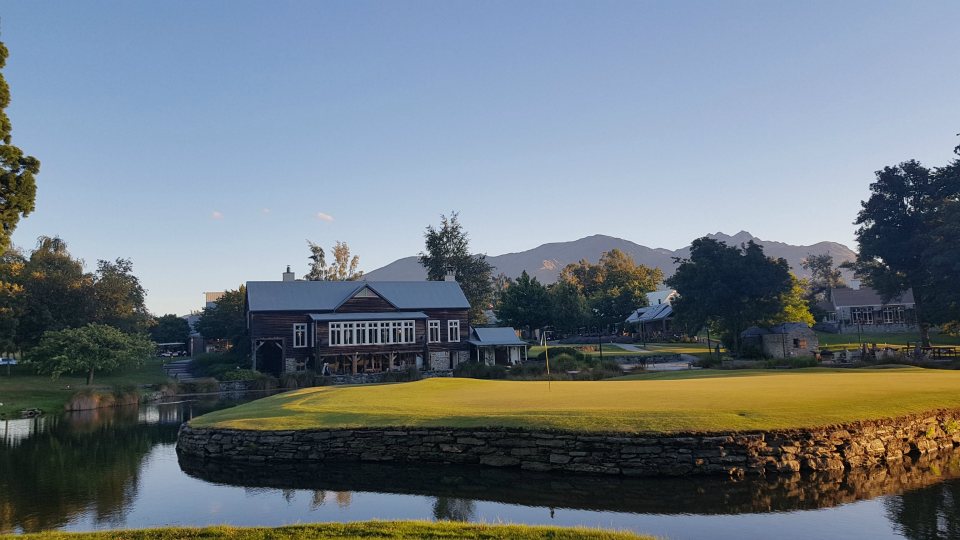 <h2>2019 New Zealand & Sydney Golf Cruise</h2>Azamara Quest (Jan)